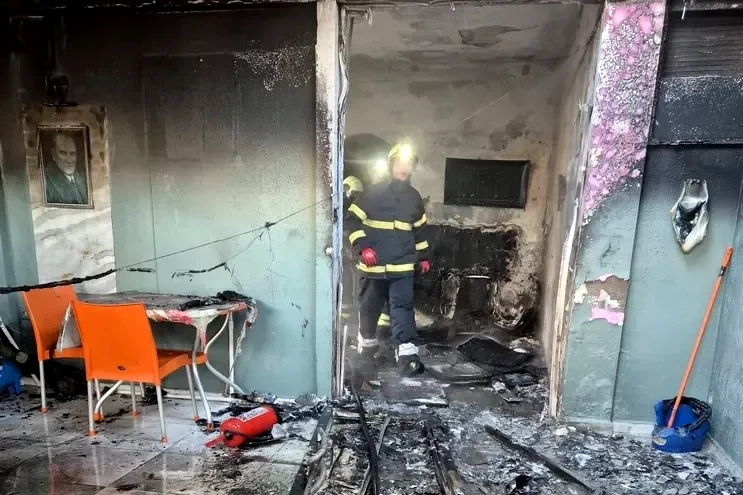Çiftlikköy'de Masaj Salonu Yangını: İş Yeri Küle Döndü!