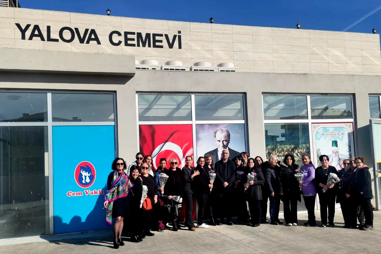 Yalova'da 33 Kadın Şiddete Karşı Mikrofon Aldı | 8 Mart Etkinliği