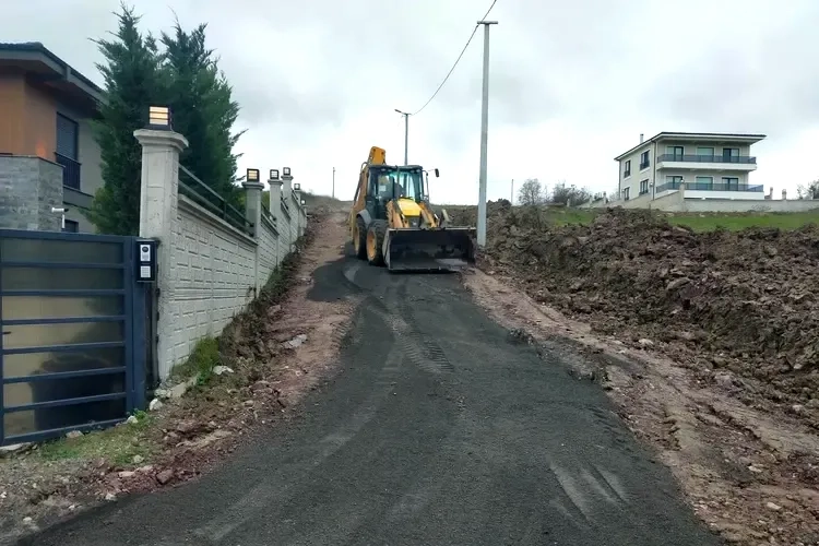 Kadıköy'de Yol Çalışmaları Hızlandı: Ulaşımda Yeni Dönem Başlıyor