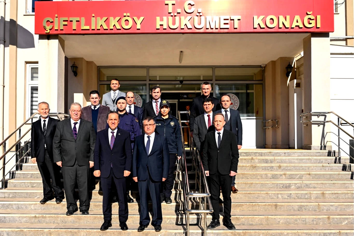 Yalova Valisi Usta: Altınova ve Çiftlikköy'de Koordineli Hizmet Vurgusu
