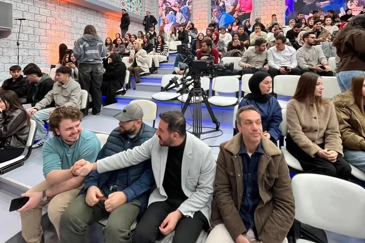 Yalova Üniversitesi Öğrencileri Nihat Hatipoğlu ile İstanbul'da Ramazan