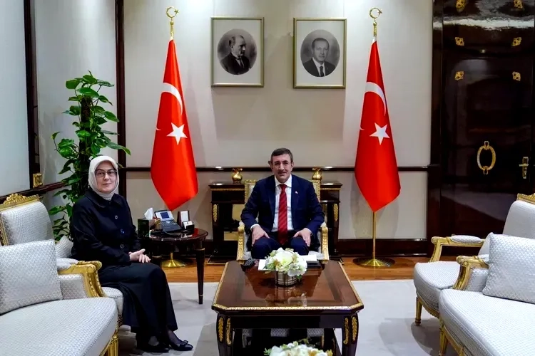 Meliha Akyol, Cevdet Yılmaz ile Cumhurbaşkanlığı'nda Görüştü
