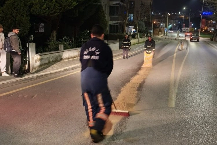 Yalova'da Motor Yağı Tehlikesi: İtfaiye Hızlı Müdahaleyle Kazayı Önledi