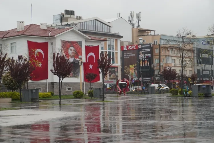 Yalova Hava Durumu: 5 Gün Yağışlı Hava Tahmini