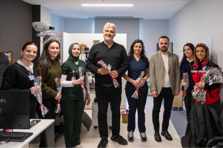 Yalova'da 14 Mart Tıp Bayramı'nda Sağlık Çalışanlarına Sürpriz Ziyaret