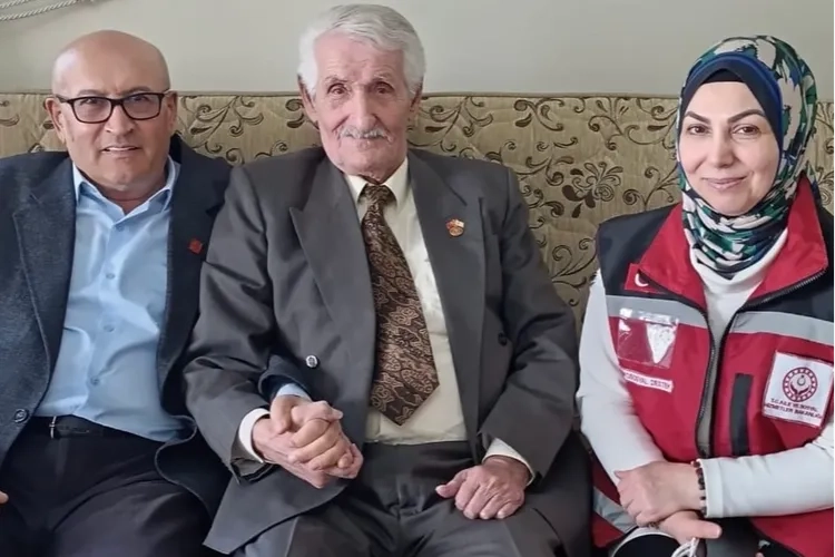 Yalova'da Kıbrıs Gazileri Ev ve Hastane Ziyaretleriyle Onurlandırıldı