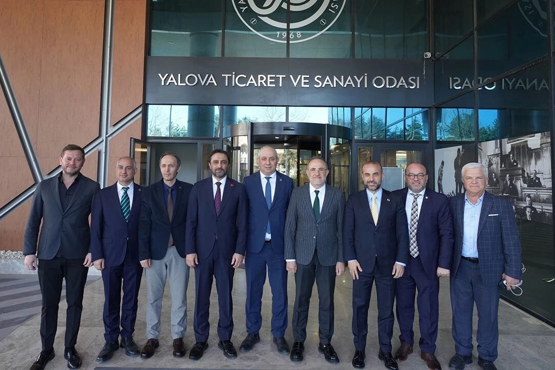 AK Parti YTSO'da Ekonomi ve İş Birliğini Görüştü