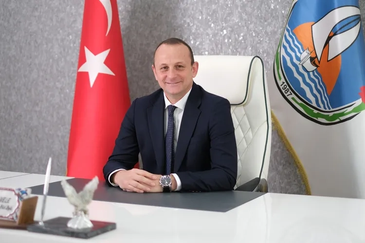 Çiftlikköy Belediye Başkanı Adil Yele'den Ramazan Bayramı Mesajı
