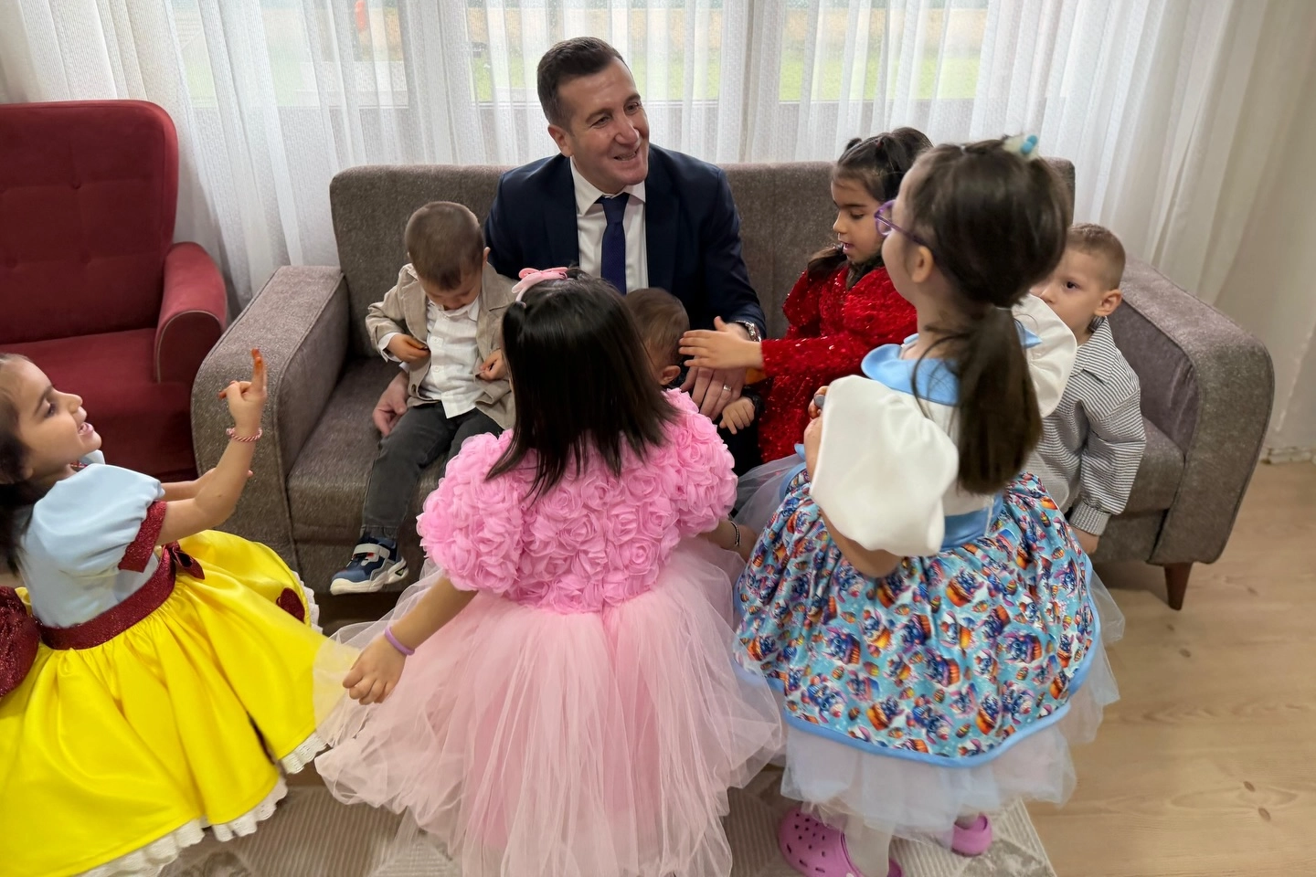Yalova'da Ramazan Bayramı Ziyaretleri: Çocuklar ve Personel Bayram Sevinci Yaşadı