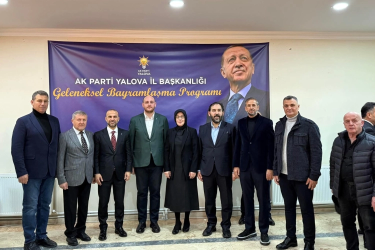 AK Parti Yalova Teşkilatı Ramazan Bayramı'nda Buluştu