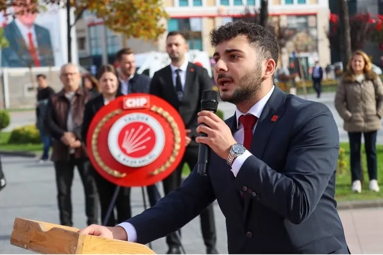 CHP Yalova Gençlik Başkanı Şafak Sönmez Eğitim Nedeniyle İstifa Etti