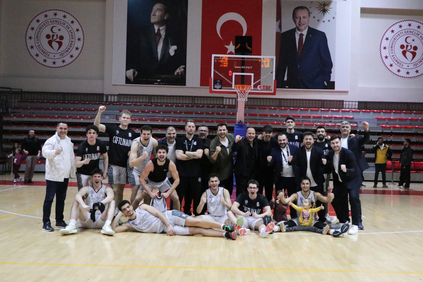 Çiftlikköy Belediye Play-Off Maçı: Teşvikiye ile İlk Karşılaşma