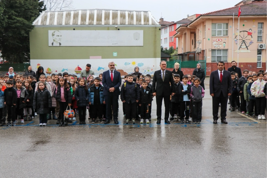 Yalova'da Ara Tatil Sonrası İlk Ders Coşkusu | Vali Ziyareti