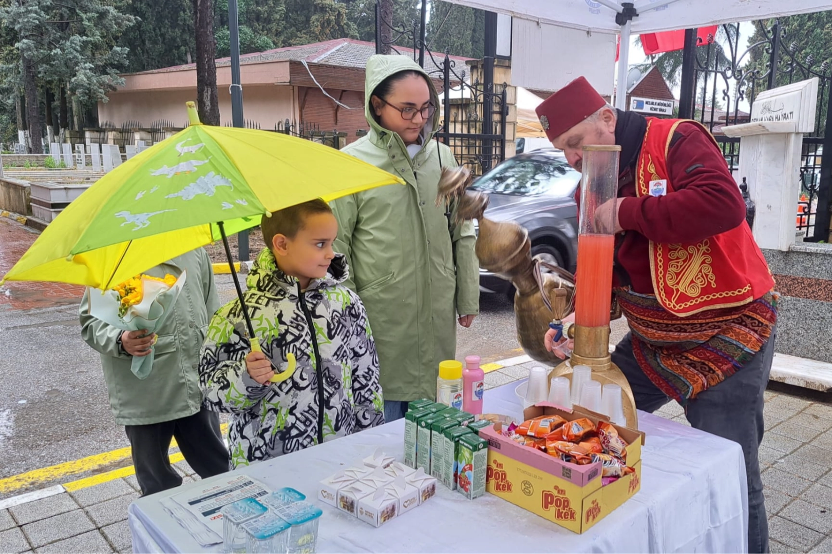 Yalova Belediyesi Ramazan Bayramı'nda Ücretsiz Servis ve İkramlarla Fark Yarattı