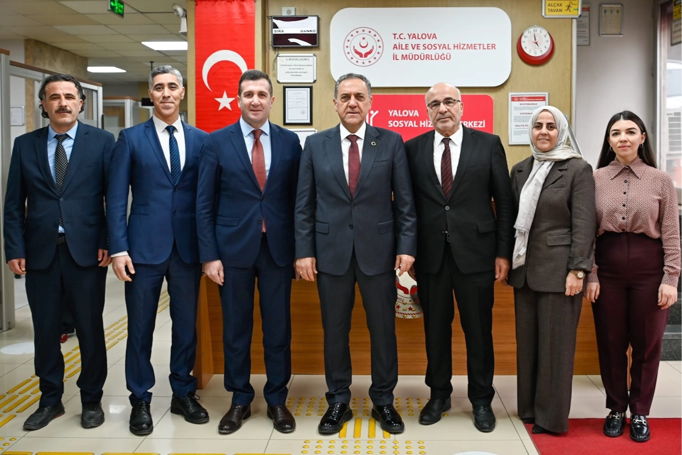 Yalova Valisi Usta Sosyal Hizmetleri Değerlendirdi: Hizmetler Masaya Yatırıldı