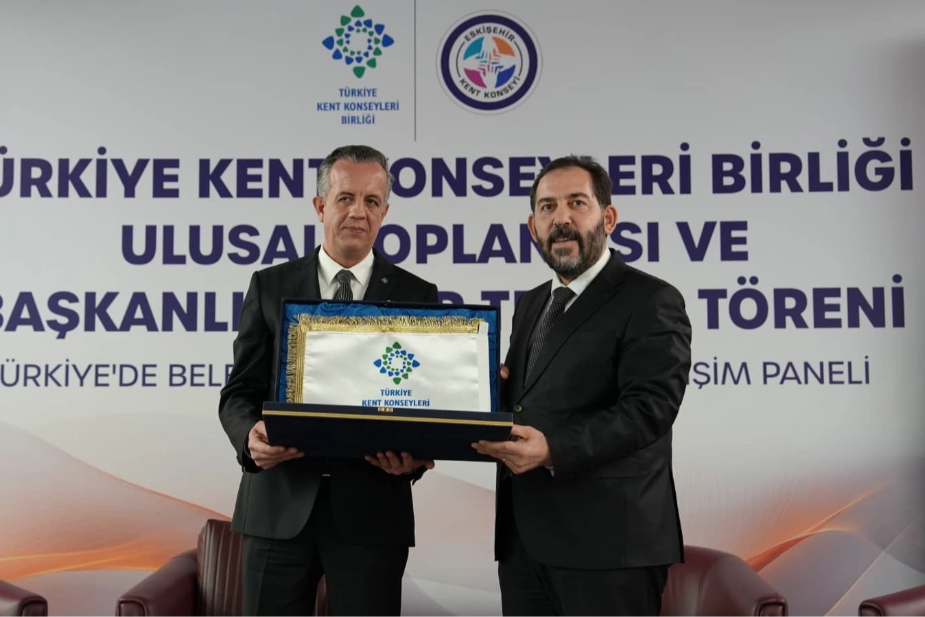 Türkiye Kent Konseyleri Birliği Başkanlığı Eskişehir'e Geçti