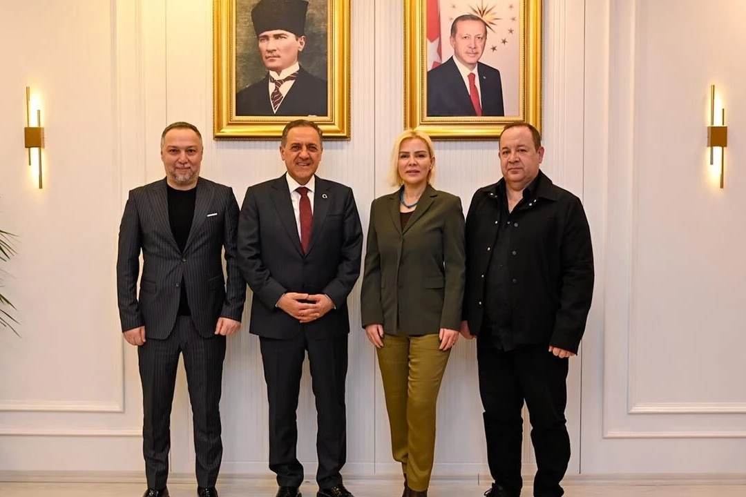 HAÇİKO Başkanı Ömür Gedik Yalova Valisi'ni Ziyaret Etti