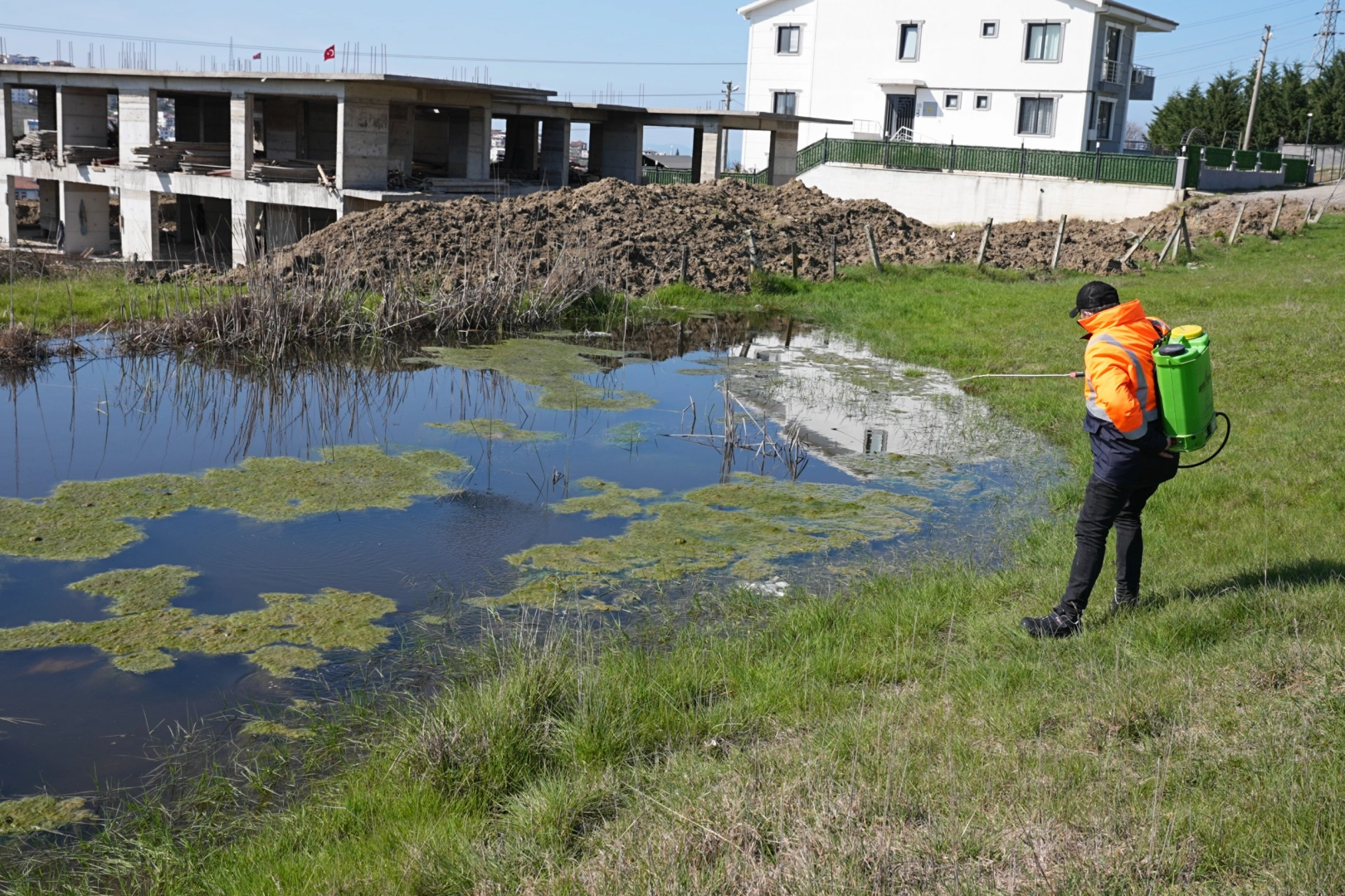 Yalova'da Sivrisinek Mücadelesi: 14 Mahallede İlaçlama Başladı