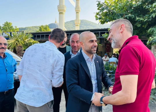 AK Parti Yalova'da Kaytazdere'den Armutlu'ya Güçlü Siyasi Ağ Kuruyor