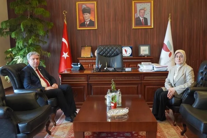 AK Parti Milletvekili Akyol Yalova Üniversitesi'ni Ziyaret Etti