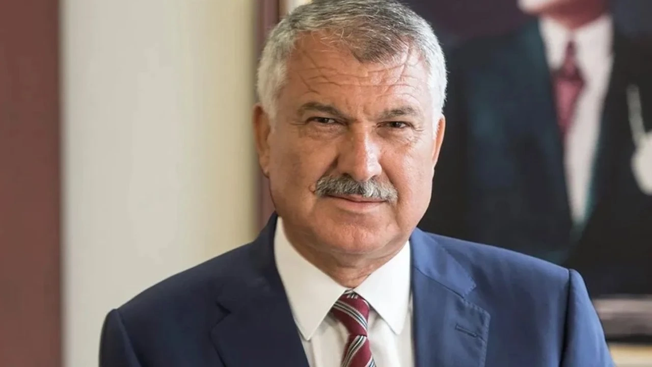 Adana Belediye Başkanı Zeydan Karalar Karamürsel'de Açılışa Katılıyor