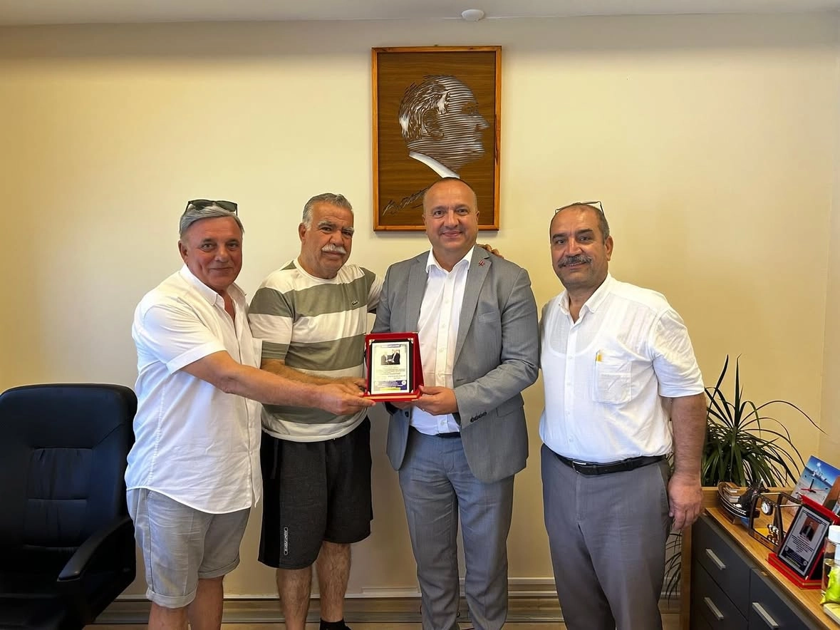 Çınarcık Belediyesi'ne Tüm Dünya Sanatçılar Derneği Ziyareti