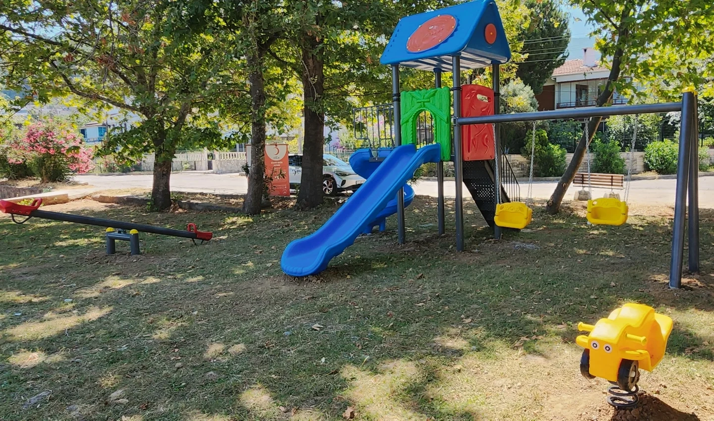 Esenköy'de Yeni Çocuk Oyun Parkı Açıldı | Aliyehanım Mahallesi
