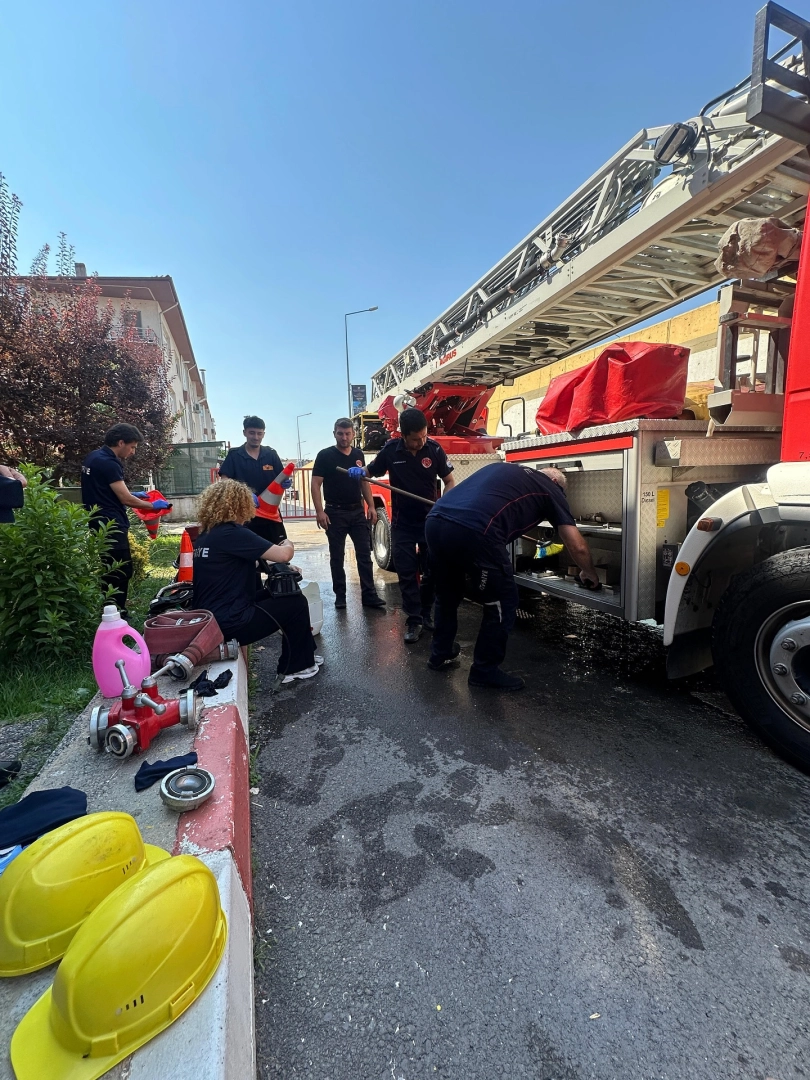Yalova İtfaiyesi Haftalık Bakım ve Temizlikle Göreve Hazır