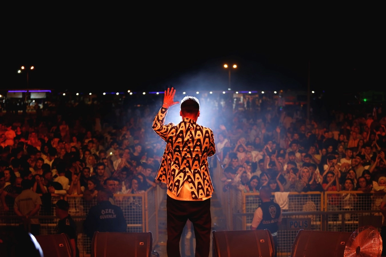 Hersek Sahili'nde Yaz Konserleri: Altınova'da Müzikli Akşamlar