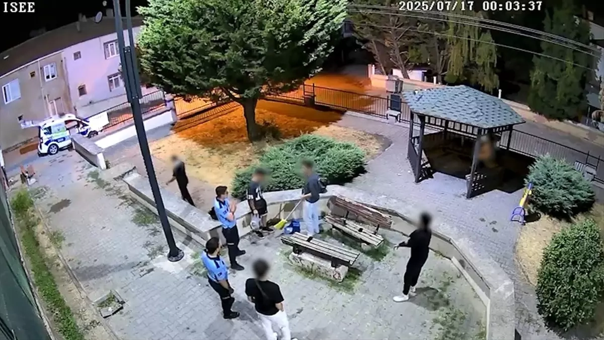 Yalova'da Zabıta Park Temizliği Yaptı: Çevre Bilinci Vurgulandı