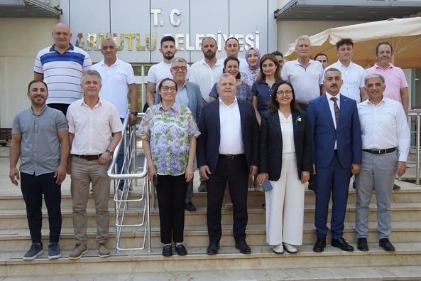 Yalova Valisi Armutlu'da Adliye ve Hayvan Barınağı İncelemeleri Yaptı