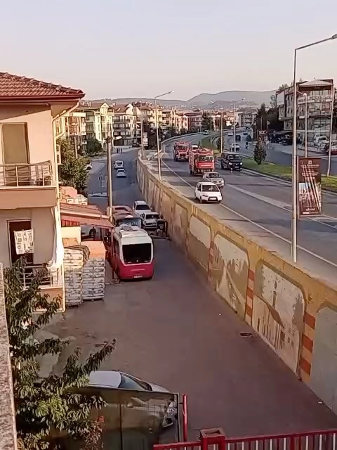 Yalova İtfaiyesi Bursa Orman Yangınlarında Kahramanlık Gösterdi