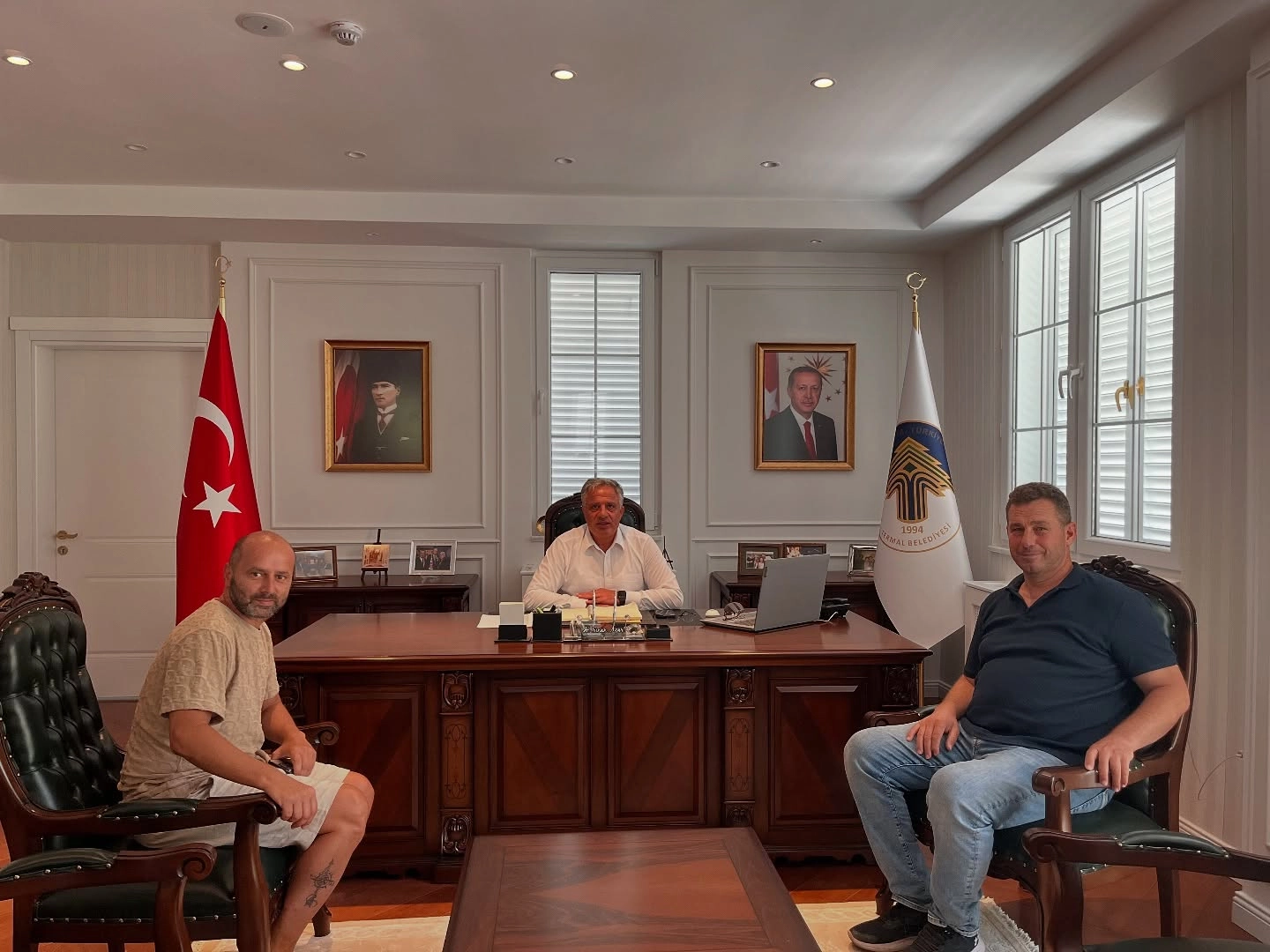 AK Partili Bayraktar, Termal Belediye Başkanı Acar'ı Ziyaret Etti