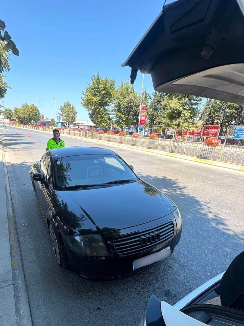 Yalova'da Sahte Plakalı Araç Yakalandı: Trafik Denetiminde Önemli Operasyon
