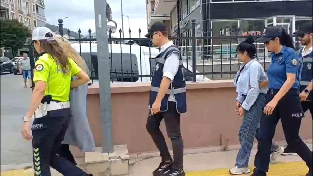 Yalova'da Tatilci Kılığında 1 Milyon TL'lik Hırsızlık: 2 Kadın Yakalandı