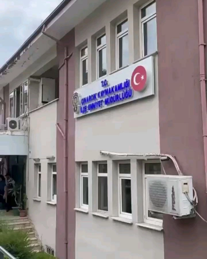 Yalova'da 1 Milyon TL'lik Hırsızlık: Yazlıkçı Kılığında 2 Şüpheli Yakalandı