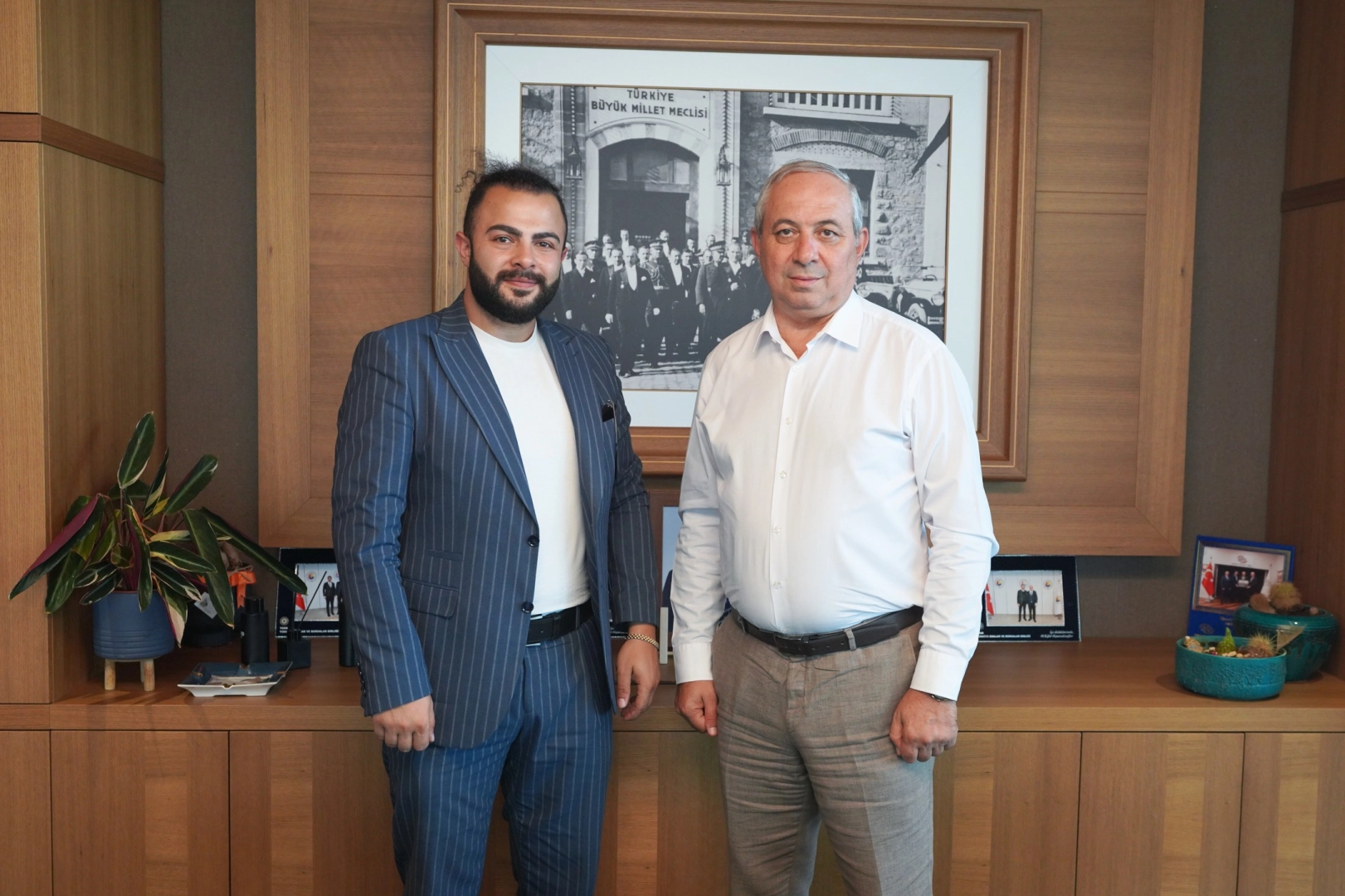 YTSO ve Datalab Tıbbi Tahlil Laboratuvarı İndirim Protokolü İmzalıyor