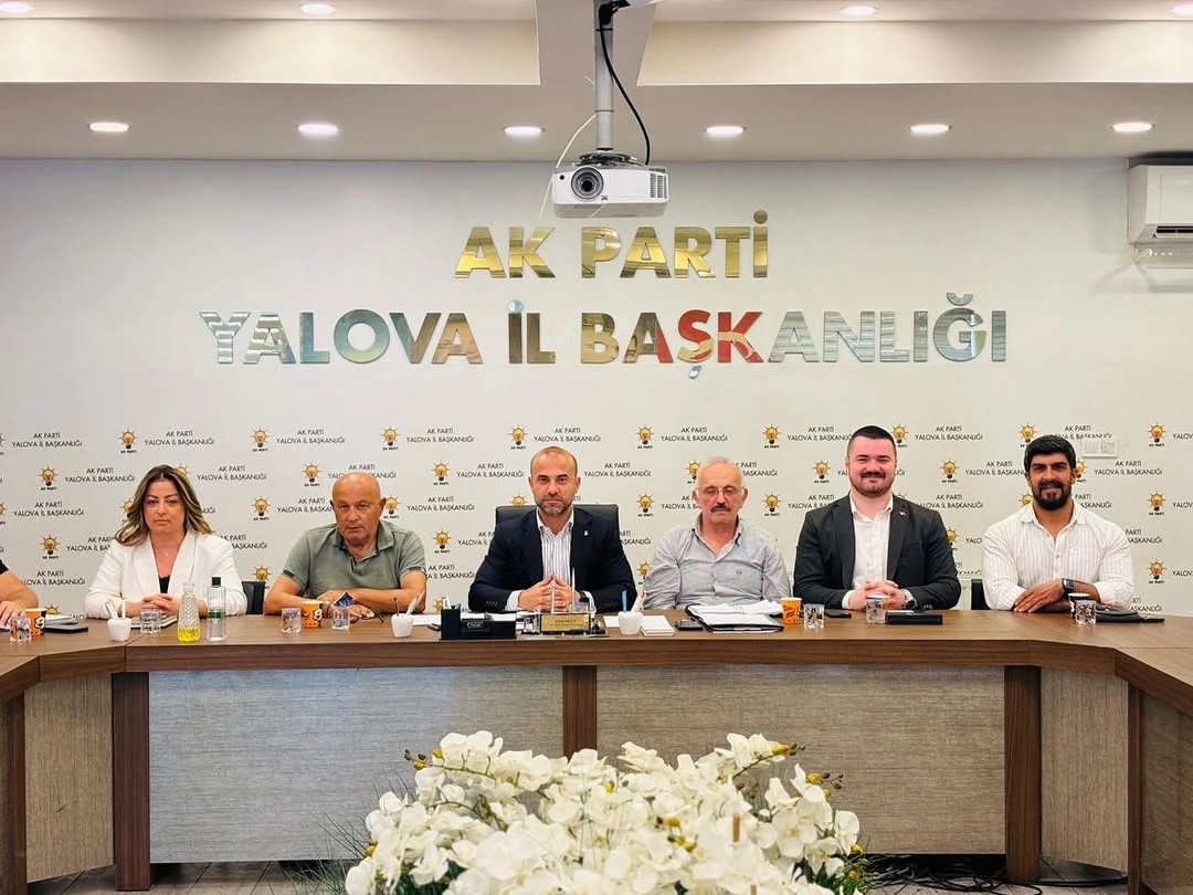 AK Parti Yalova Haftalık Toplantısı: Umut Güçlü Başkanlığında Gerçekleşti