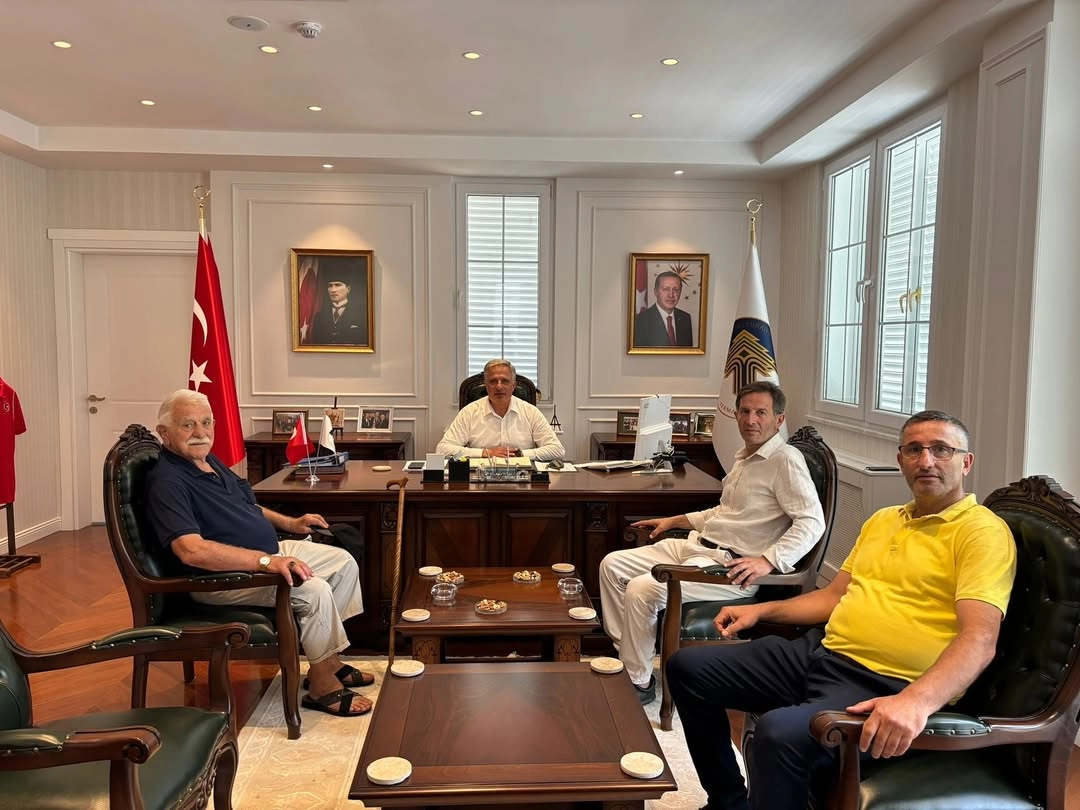 Sırrı Acar Termal Belediyesi'ni Ziyaret Etti: Yeni Hizmet Binası Açıldı