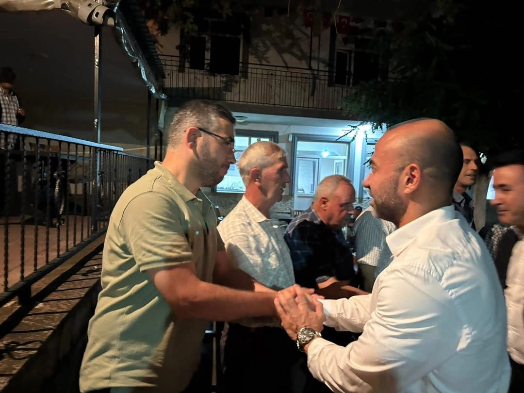 AK Parti Yalova Teşkilatı Sermayecik'te Halkla Buluştu