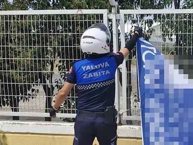 Yalova'da İzinsiz Reklam Tabelaları ve Afişlere Sıkı Denetim