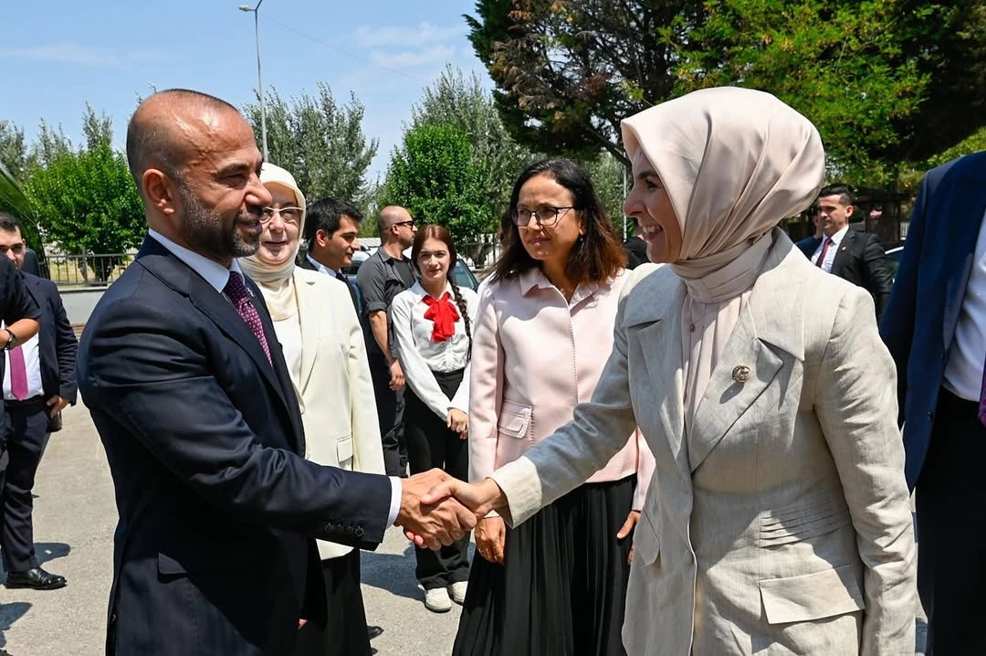 Bakan Göktaş Yalova'da: Sosyal Hizmet Projeleri ve Yatırım Sözü