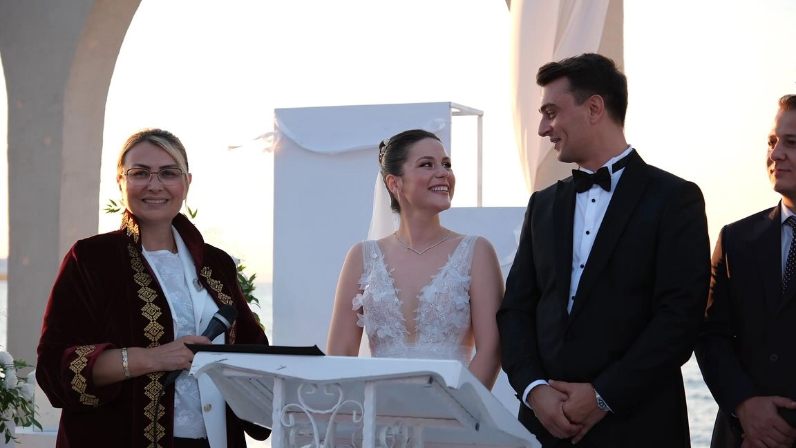 Altınova'da Aylin ve Sadık Ekin Çiftinin Mutlu Nikah Töreni
