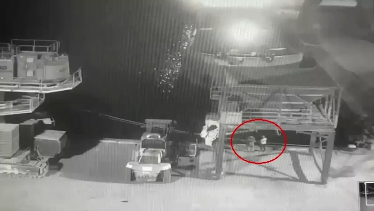 Halit Yukay Arama Çalışmaları: Arel 7 Gemisi İzmit Limanı'nda