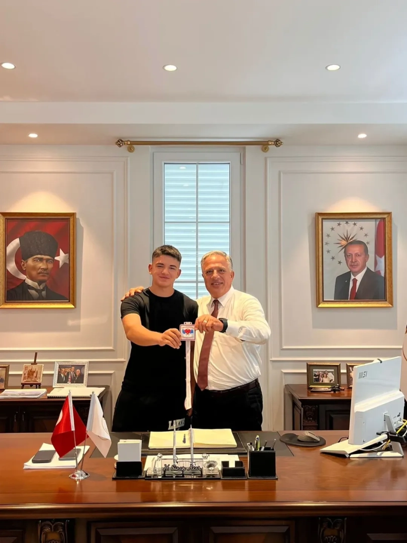 Bayburt Boks Şampiyonası'nda Türkiye 3.'sü Uras Orhan Mert