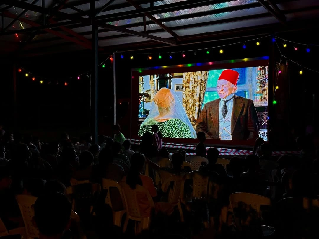 Yalova'da Sinema Keyfi: Seyrantepe'de Tosun Paşa ve Neşeli Ayaklar