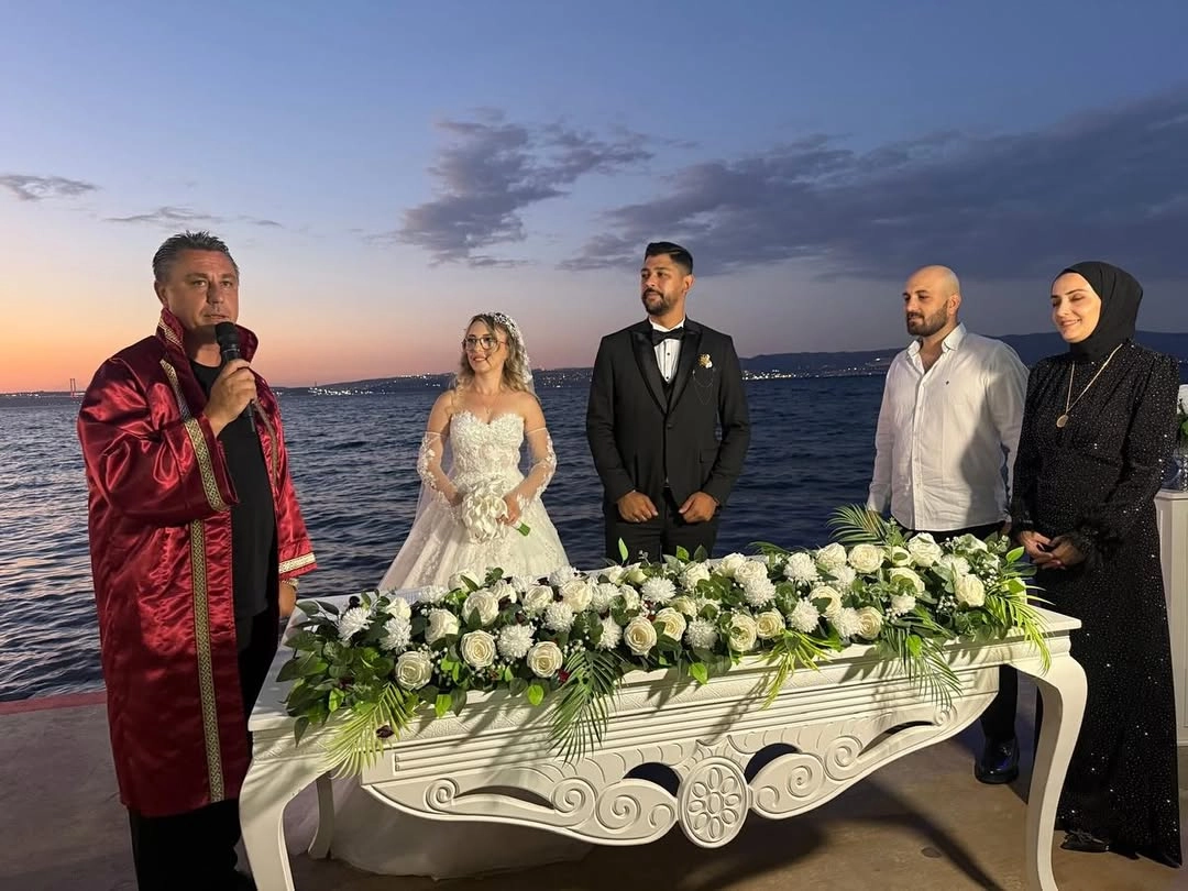 Kaytazdere Belediyesi Genç Çiftlere Nikah Merasimi Düzenledi