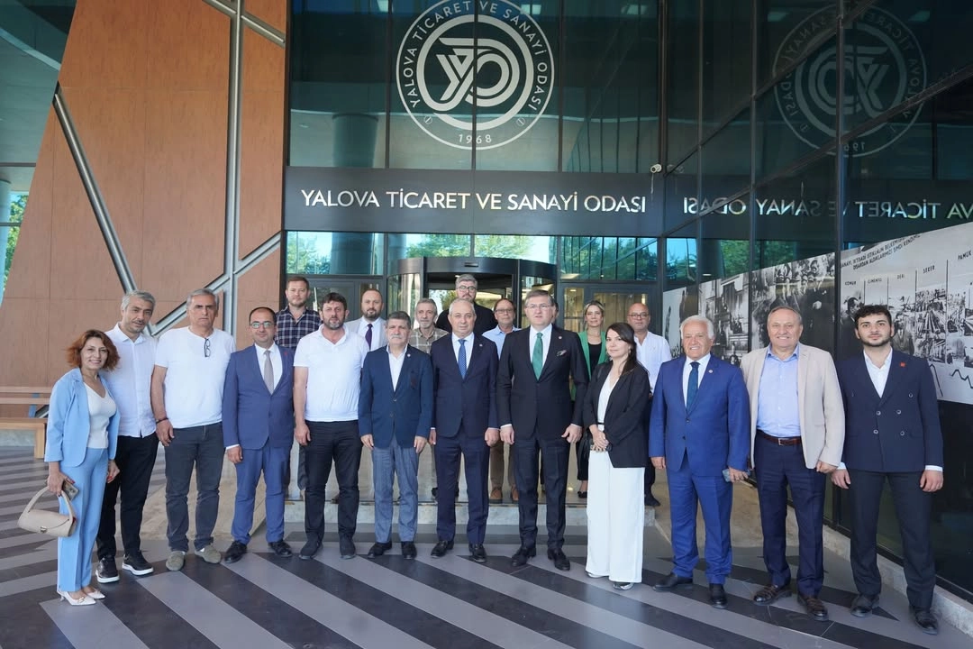 CHP'li Vekiller Yalova TSO'da Ekonomi Görüşmesi Yaptı