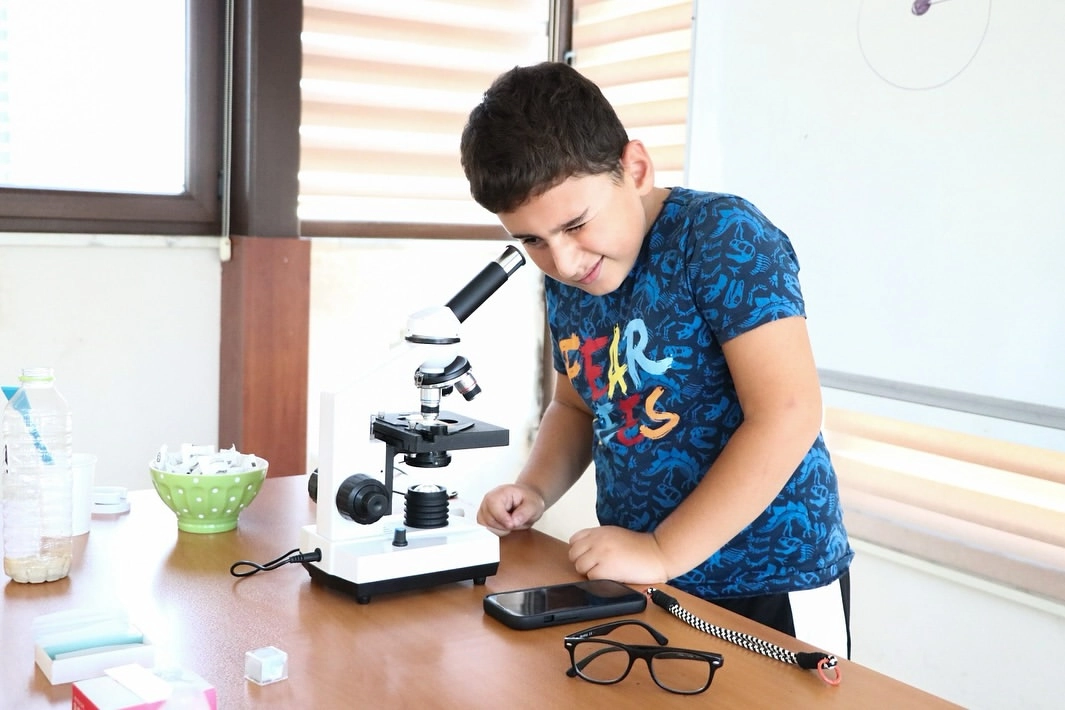 Çiftlikköy Robotik Kodlama Kursu: Minikler Bilim ve Teknolojiyi Keşfediyor