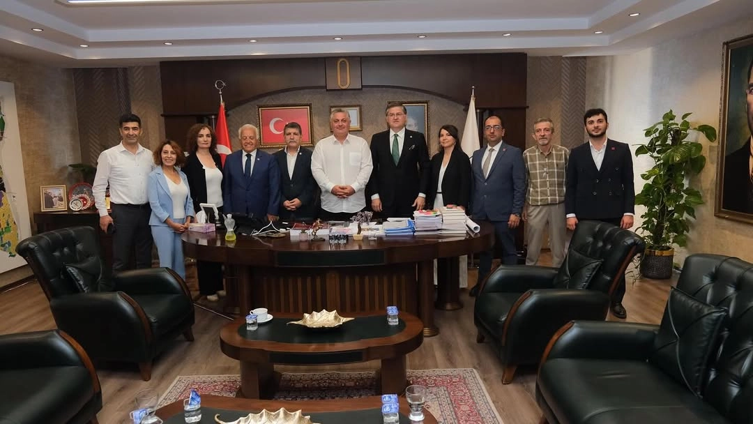 Yalova'da Siyasi İş Birliği: Milletvekili Becan ve Başkan Gürel Gelişim İçin Buluştu